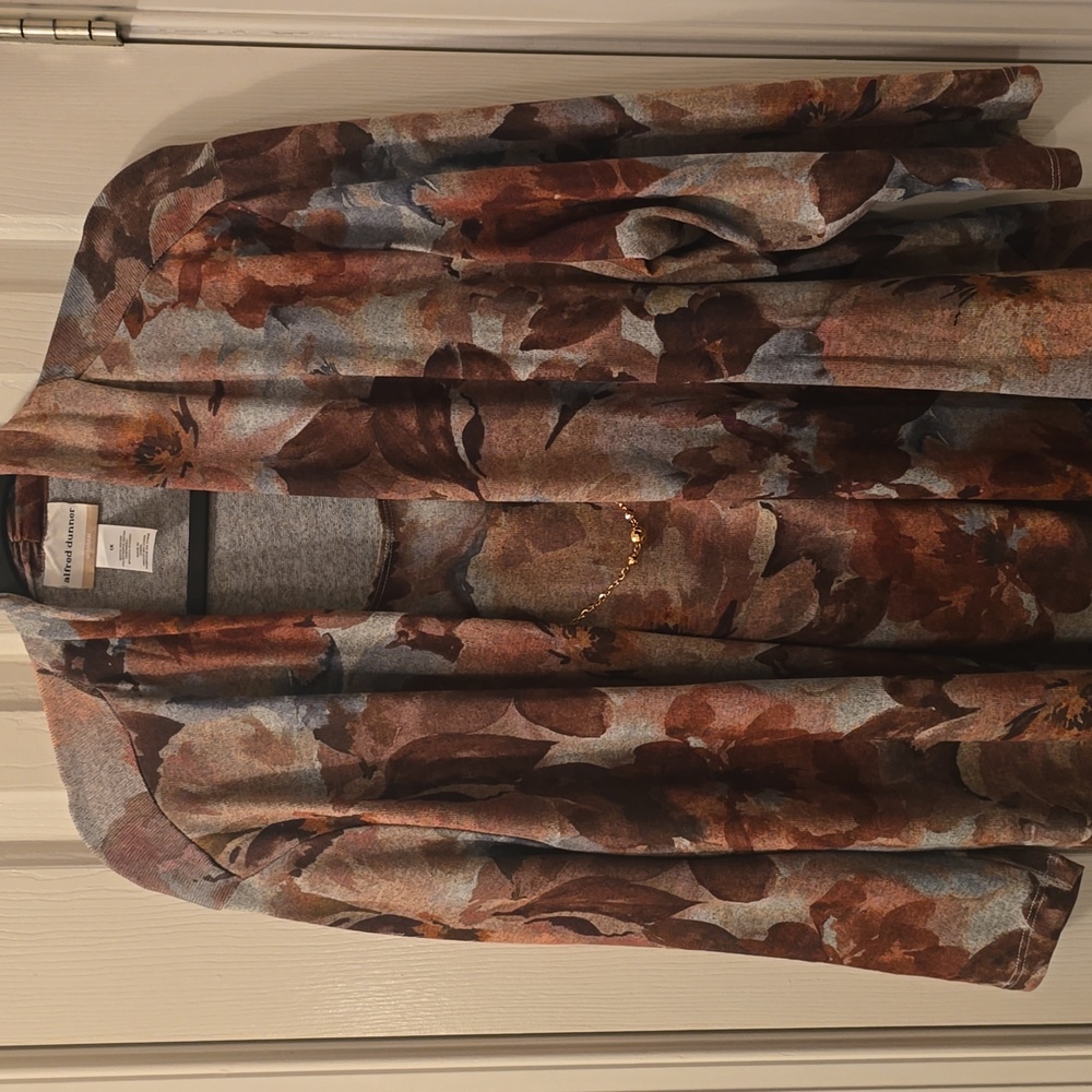 ALFRED DUNNER BRAND WOMEN'S PLUS SIZE BROWN AND GRAY FLORAL TOP SIZE 1X